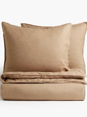 H&M Linen Duvet Cover Set in Sand